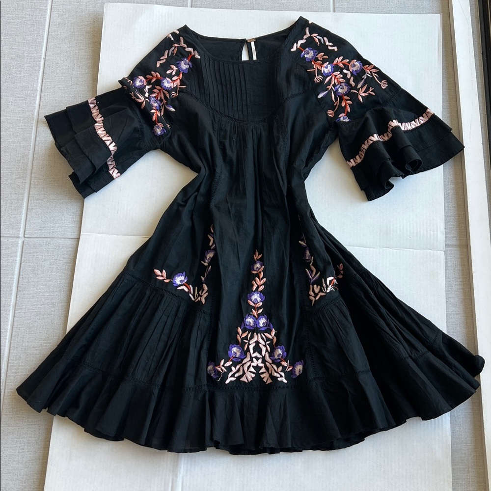 Free People Black Embroidered Ruffle lined mini Dress - Floral Design. Sz S.